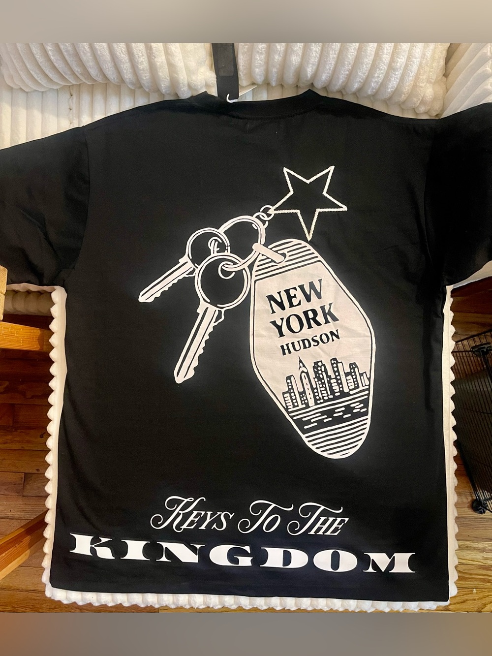 Kingdom Graphic Tee - Black - Picture 3 of 5